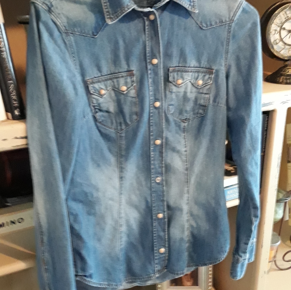 Denim shirt